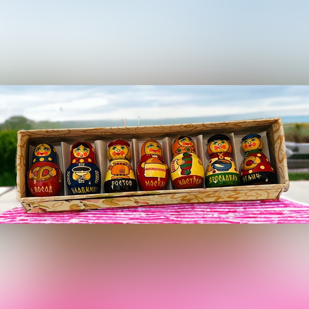 RUSSIAN BABUSHKA Hand Painted Seven Ornaments From The Golden Ring Cities READ!